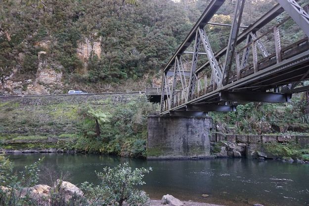 DSC01580_Karangahake_OwharoaFalls
