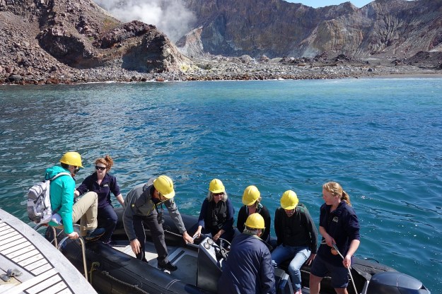 DSC03306_WhakaariWhiteIs