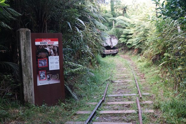 DSC03945_WaitawhetaTramway