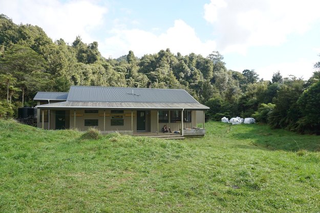 DSC04004_WaitawhetaTramway