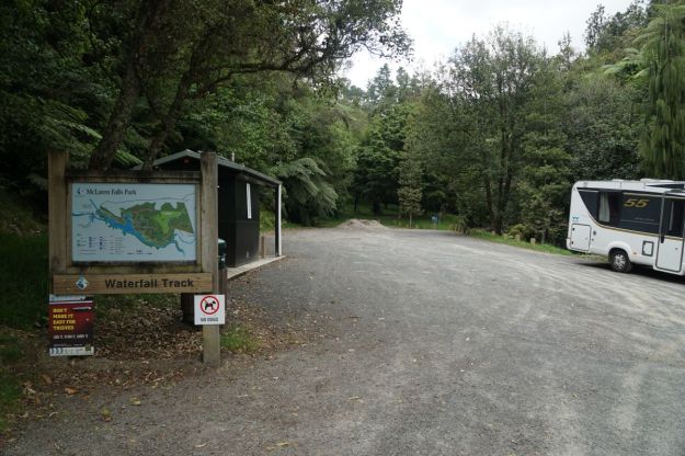 dsc05011_mclarenfallslakesidewaterfall